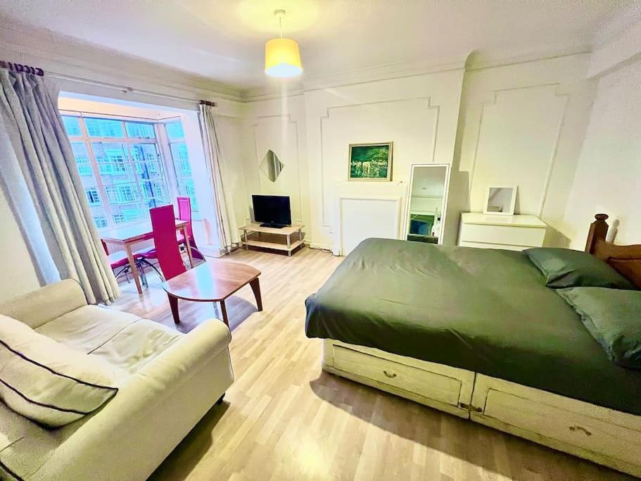 King-Sized Studio, 6Th Floor + Lift, Regent'S Park London Ngoại thất bức ảnh