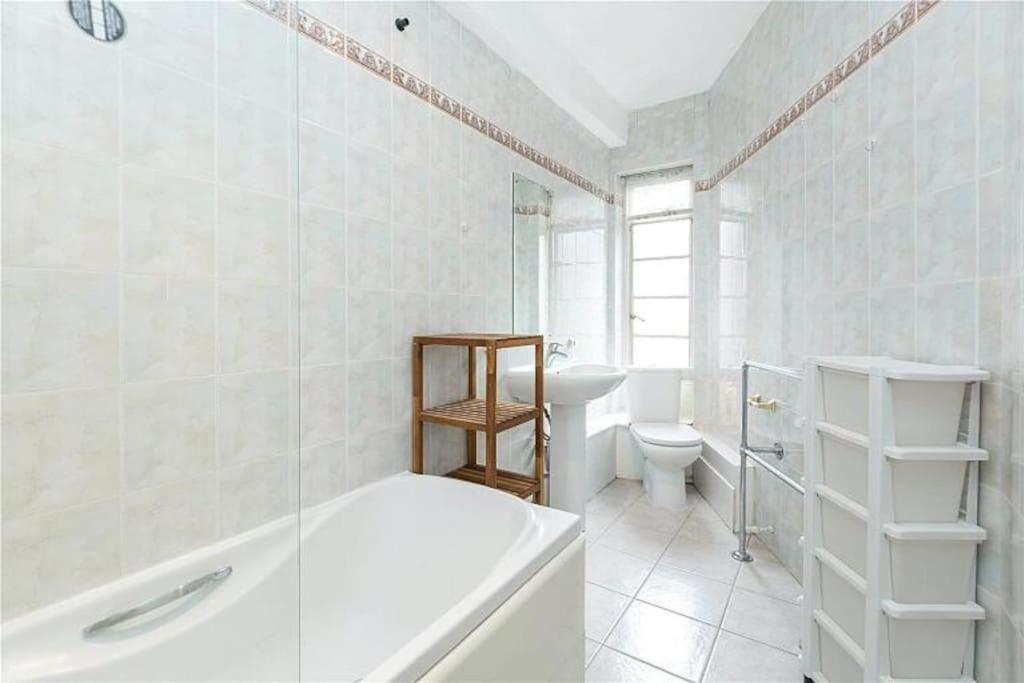 King-Sized Studio, 6Th Floor + Lift, Regent'S Park London Ngoại thất bức ảnh